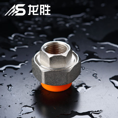 皮爾特水管多少錢一根？這2個(gè)價(jià)格差距也忒大了吧？
